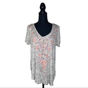 New Directions Top Knit Graphic Tee Lace Short Sleeved Pastel Gray Women’s L